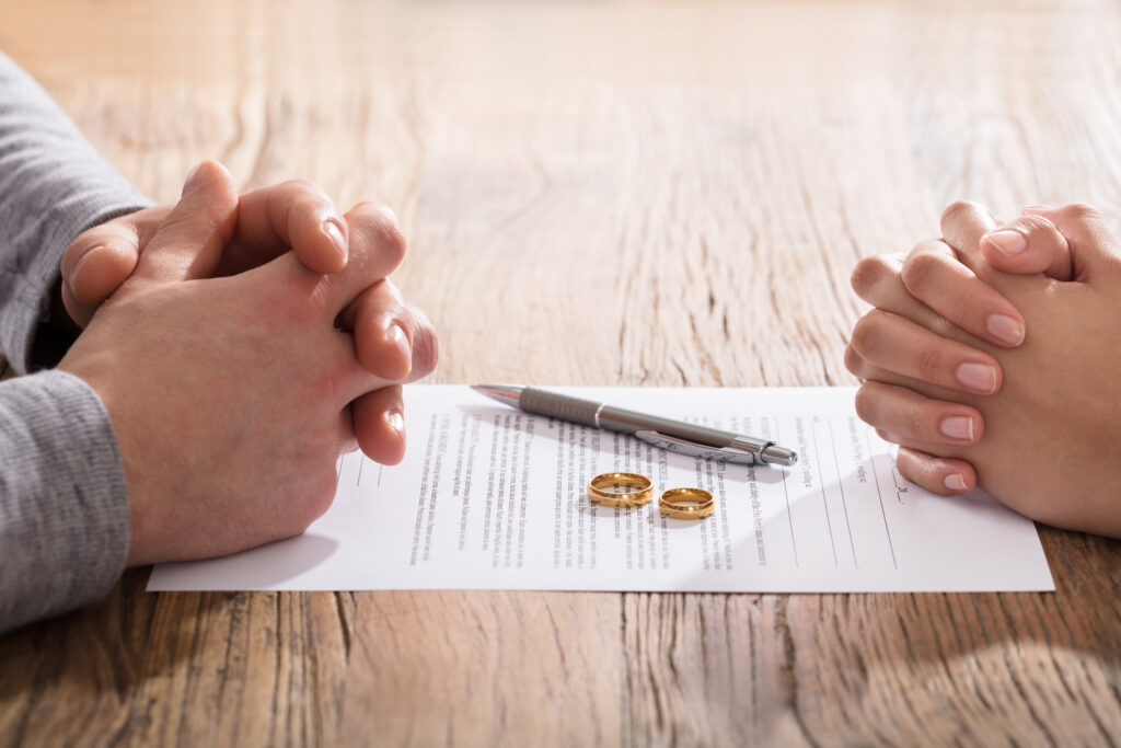 過去の不貞行為により離婚や慰謝料請求するのが難しい理由