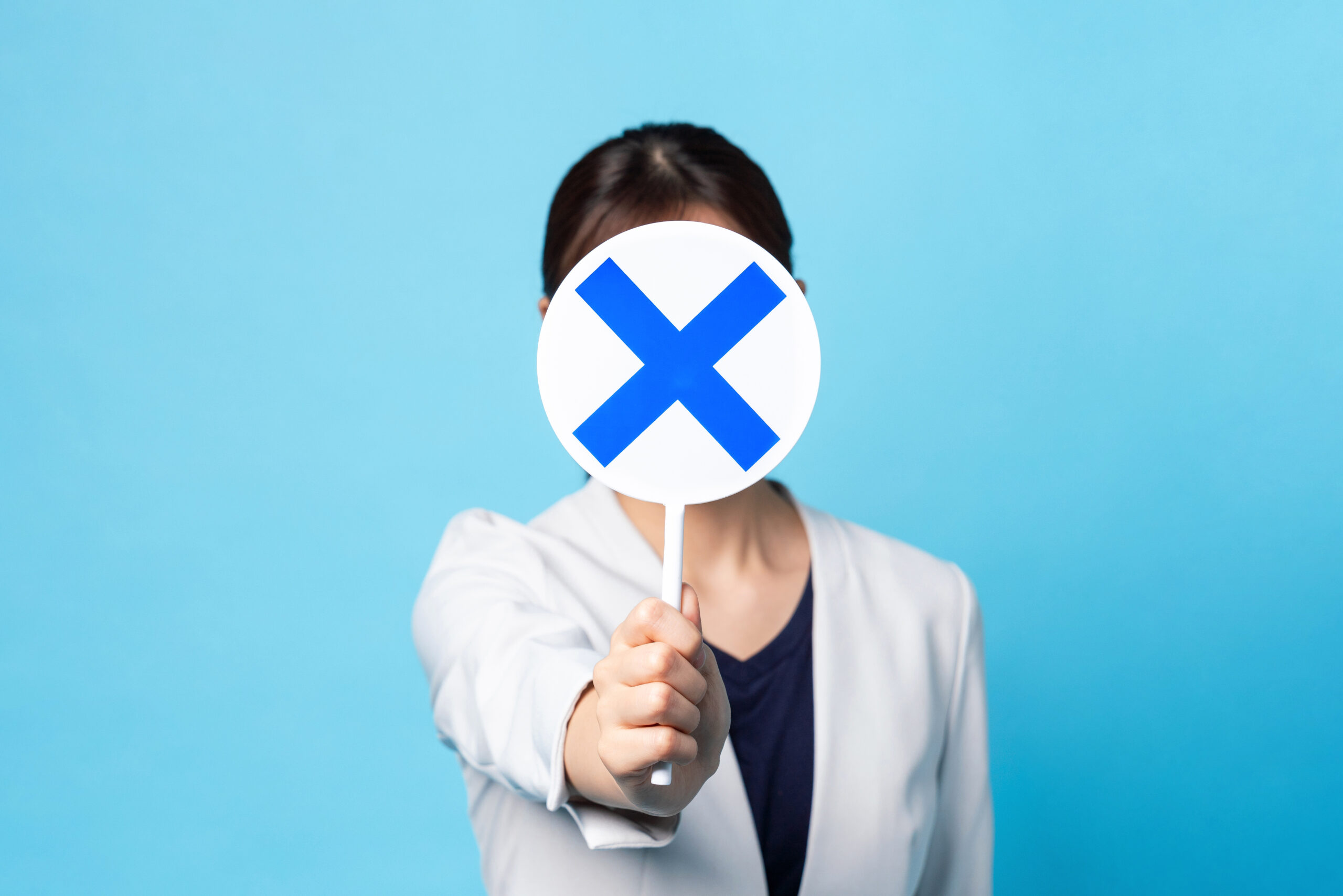 不倫の慰謝料を請求されたときにやってはいけないことは?