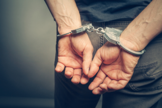 暴行罪とは?傷害罪との違いは?成立要件、刑罰、逮捕された場合など | TSL LEGAL PARK