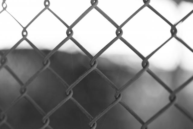 拘置所とは?生活や刑務所・留置施設の違いを徹底解説!